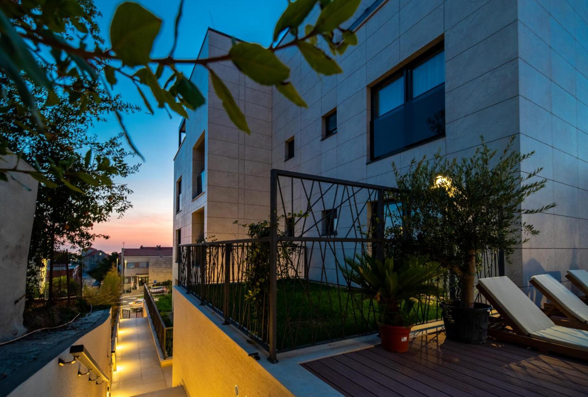 Cascade Luxury Apartments Дубровник Екстериор снимка